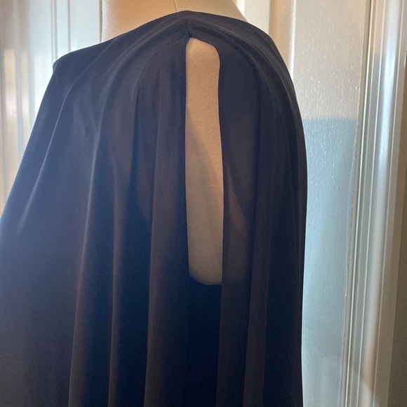 Xscape Black Dress with Fringe Cape Overlay Size 10 in EUC - Picture 3 of 6